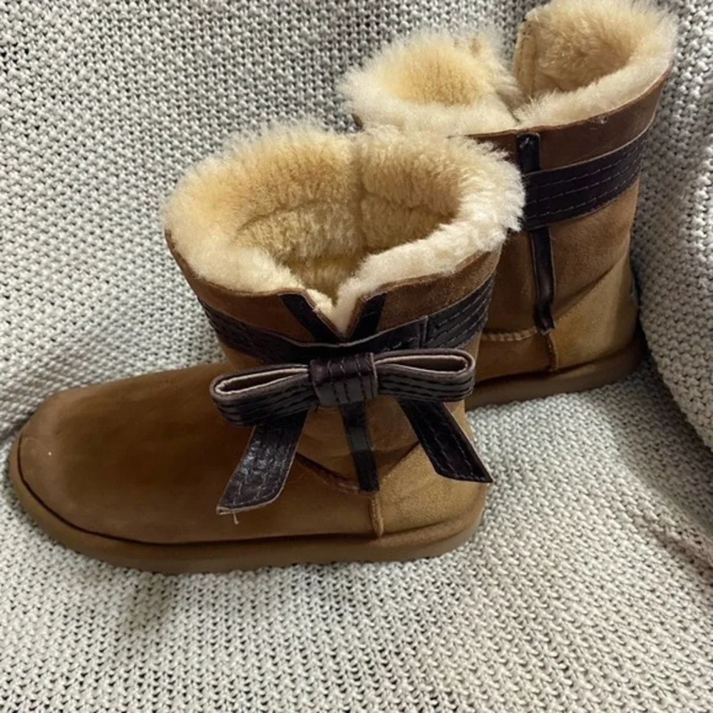 Ugg Josette Boot,‎ Size 9